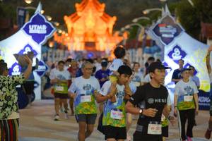 BIB: 305, 292, 285
                            <button type="button" onclick="openModal(22466884)" class="btn btn-primary btn-sm float-right btn-popup" data-toggle="modal" data-target=".modal-high-quality">
                        <i class="fas fa-shopping-cart"></i> Add to Cart
                    </button>
                                            <button type="button" onclick="isThisMe(22466884, true)" class="btn btn-success btn-sm float-right btn-popup btn-isme hidden" data-toggle="tooltip" data-placement="bottom" title="นี่คือรูปของคุณใช่ไหม คลิกที่นี่เพื่อเอาเข้าอัลบั้ม">
                        <i class="fas fa-plus"></i> Add to album
                    </button>
                    <button type="button" onclick="isThisMe(22466884, false)" class="btn btn-warning btn-sm float-right btn-popup btn-isnotme hidden">
                        <i class="fas fa-ban"></i> Remove from album
                    </button>